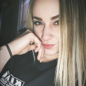 Meet your Posher, Melody